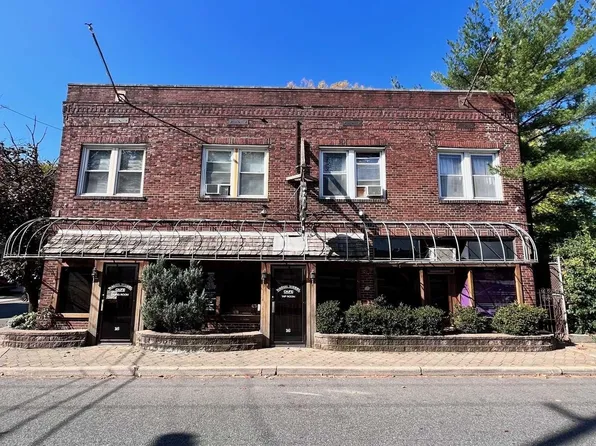 16 S Front St, Bergenfield, NJ 07621
