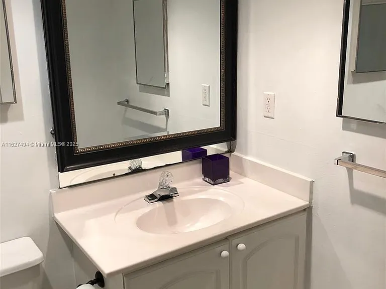 3801 S Ocean Dr #10H — Photo 12