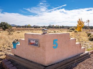 5 Fonda Pl, Santa Fe, NM 87508