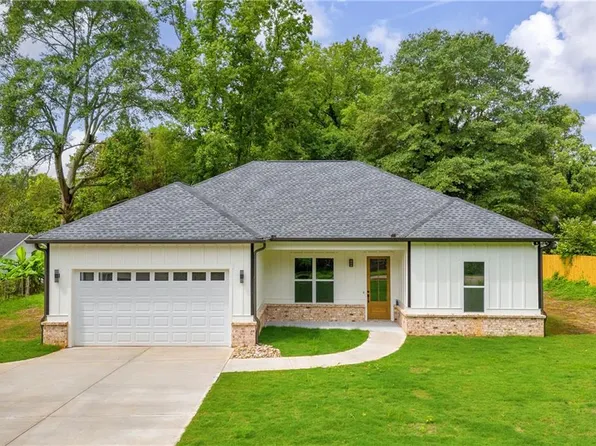 2945 Drew Valley St, Gainesville, GA 30504