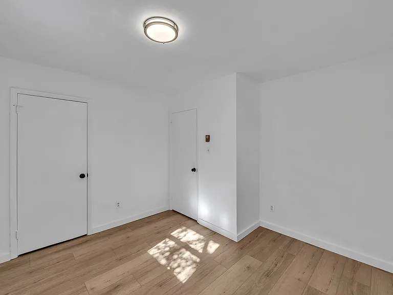 4433 Ocean View Ave #2 — Photo 17