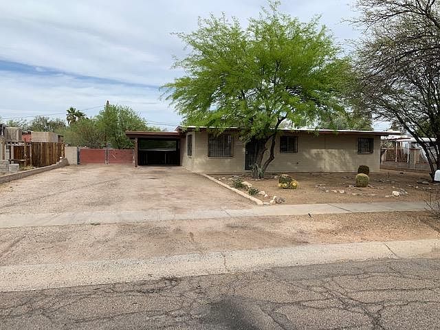 1st image of 909 S Fordham Dr