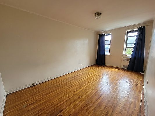 3rd image of 470 Ocean Ave APT Rf2