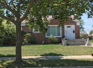 6421 Burnly St, Garden City, MI 48135