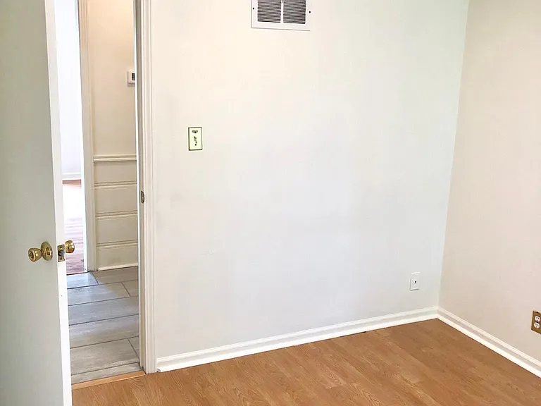 5147 Clark Dr — Photo 28