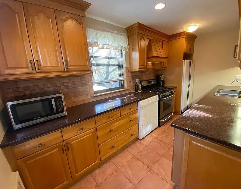 2 bed, 1.0 bath, 800 sqft, $1,644 — Photo 4