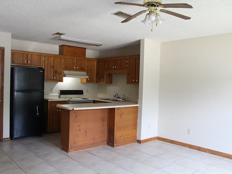 175 Winding Way #C — Photo 5