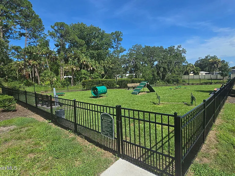 136 River Front Way — Photo 15