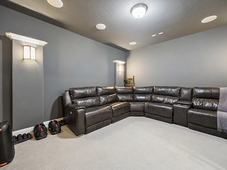 4131 Dewberry Ln — Photo 11