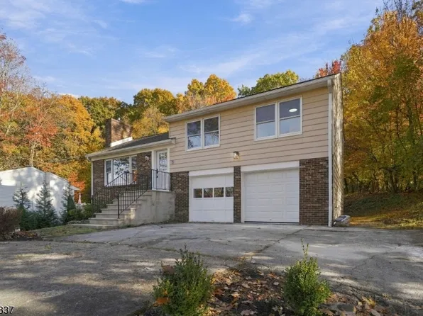 26 Chestnut Tree Dr, Vernon Twp., NJ 07422
