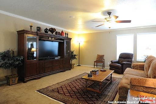3rd image of 212 S GATEWOOD TRCE