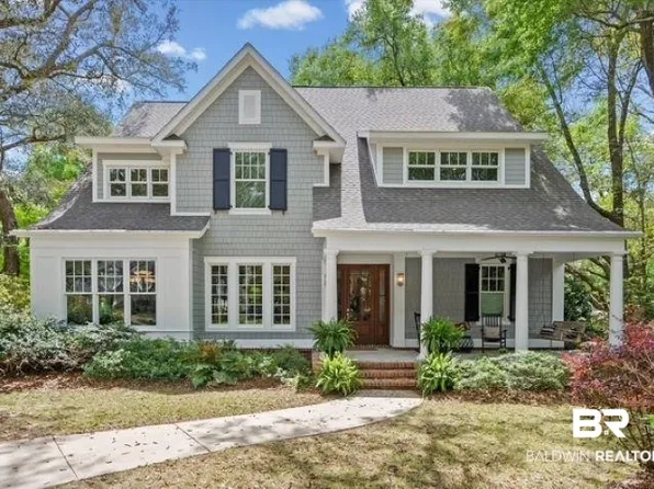 6100 Oakwood Ln, Fairhope, AL 36532