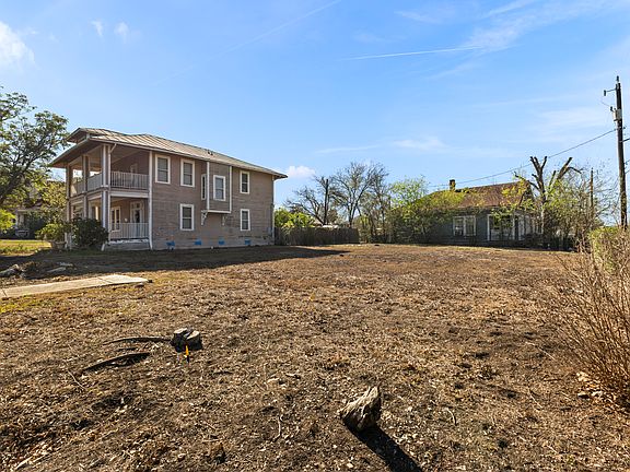 4th image of 602 Nolan St