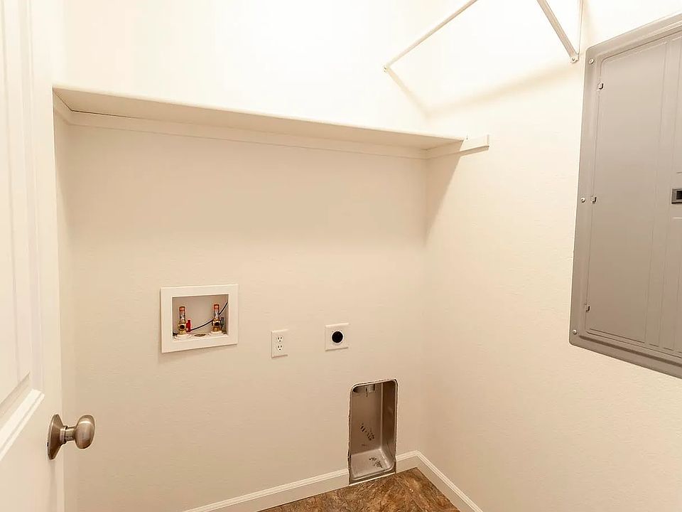 1st image of 3816 Saddle Ridge Trl