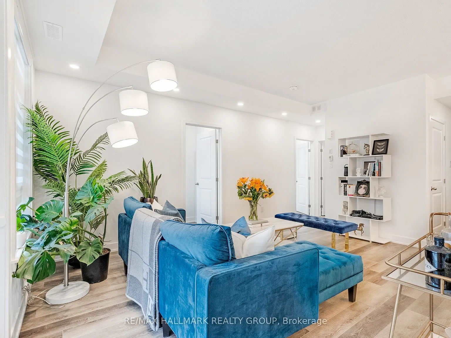 2 bed, $2,200 — Photo 4