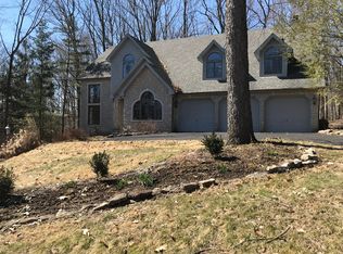 1259 Stratford Woods Dr, Newark, OH 43055