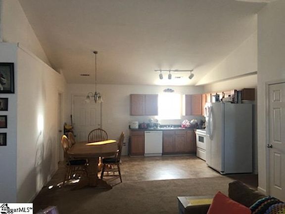 4th image of 5 Schrader Ct