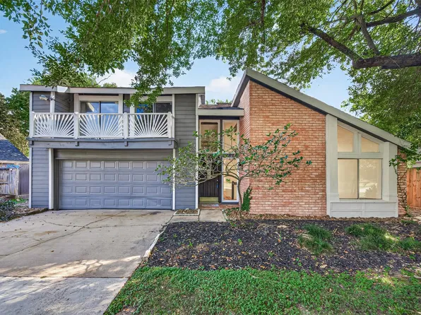 12826 Palm Desert Ln, Houston, TX 77099