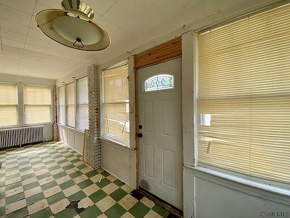 5th image of 2325 Franklin St