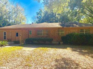 111 Walnut Ave W, Foley, AL 36535