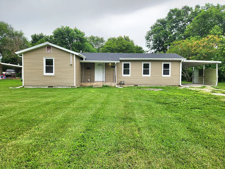 532 N College