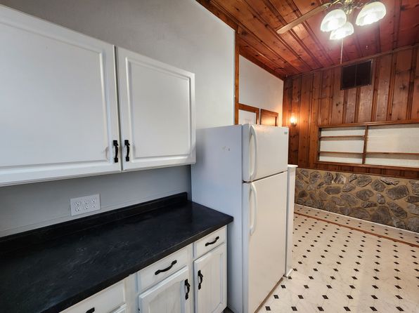 210 E Lincoln Hwy #2