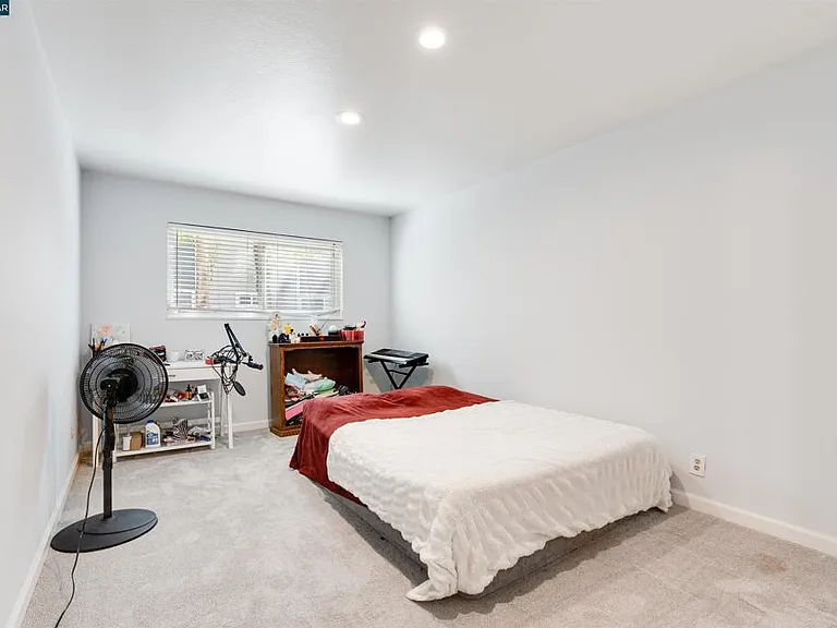 9085 Alcosta Blvd #409 — Photo 14