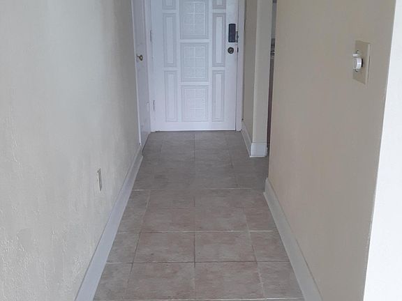 3rd image of 3606 S Peninsula Dr APT 708