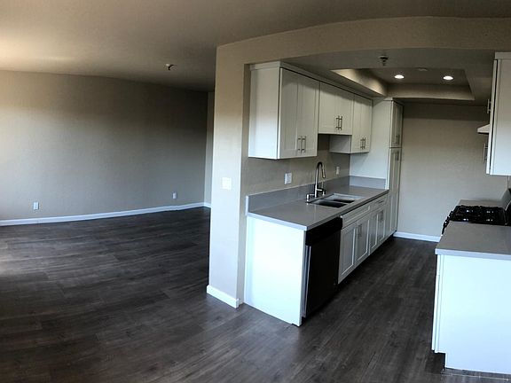 5th image of 13615 Cerise Ave APT 23