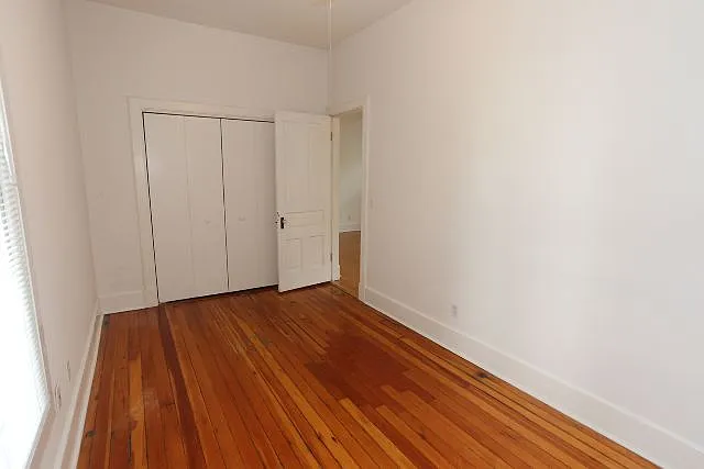 1111 W Roscoe St #2 — Photo 16