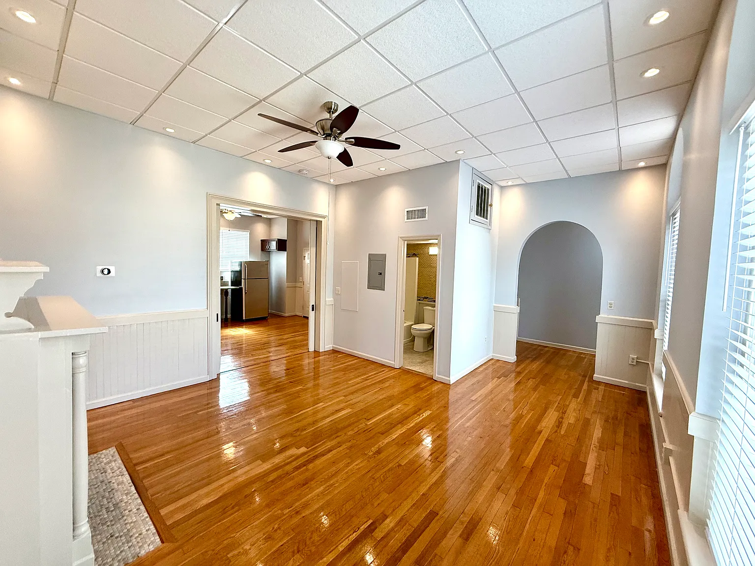 423 S Main St — Photo 1