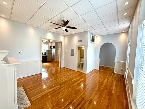 423 S Main St #F Photo 1