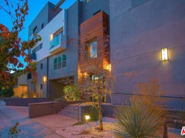 11925 Kling St APT 208