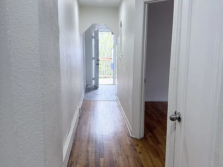 4602 Cass St #5 — Photo 6