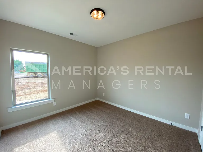 250 County Road 1701 — Photo 18
