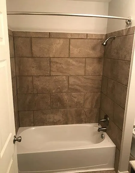 820 Hardy Springs Cir #B — Photo 13