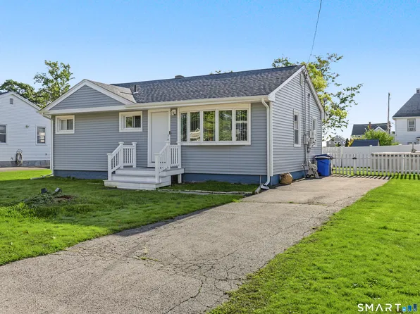 76 Great Circle Road, West Haven, CT 06516