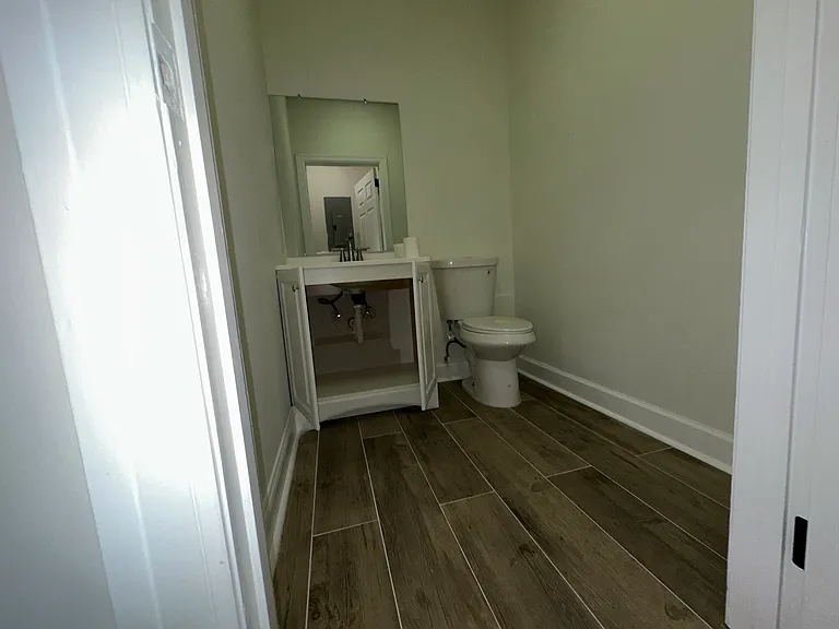 4111 Wall St #B — Photo 25