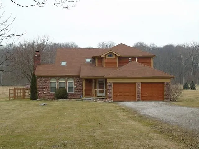 9431 Sargent Rd photo 1