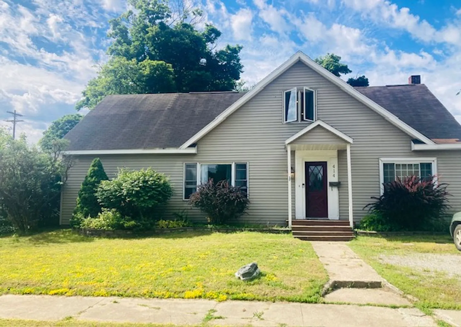 Spacious Home in Gaylord — Photo 1