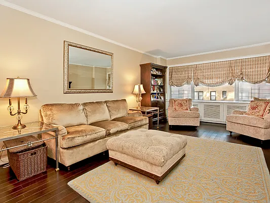 Sold by Sotheby's International Realty | media 8