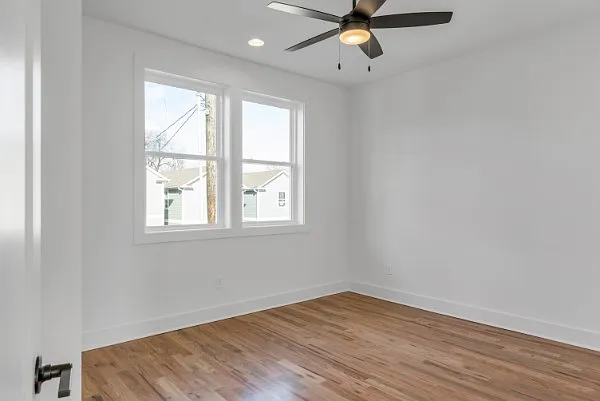 4910 Delaware Ave #C — Photo 8