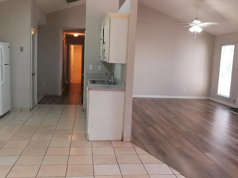 719 Fernstone Trl — Photo 9