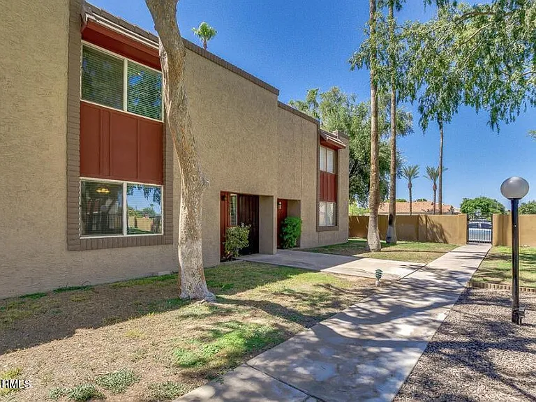 8303 E Thomas Rd — Photo 33