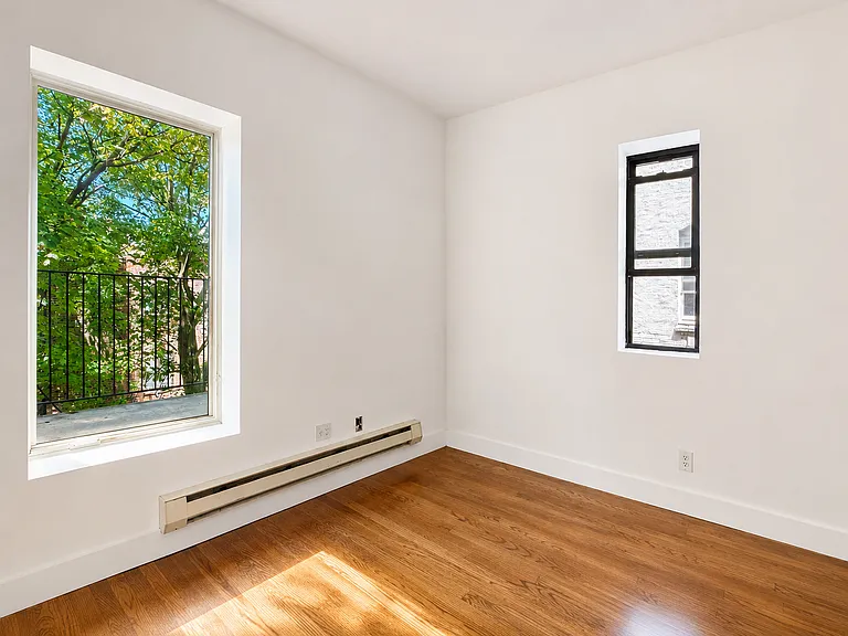 943 Saint Marks Ave #4 — Photo 6