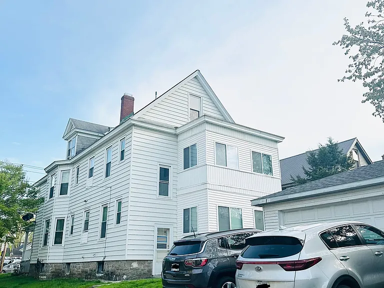 205 Delaware Ave — Photo 21
