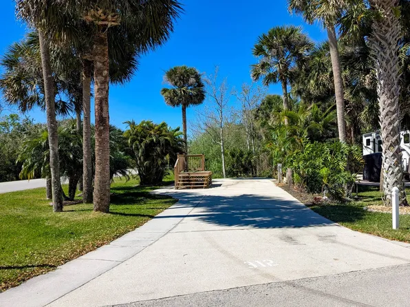 312 Oak Cove Rd, Titusville, FL 32780