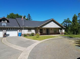 4500 Redwood Vista Ln, Grants Pass, OR