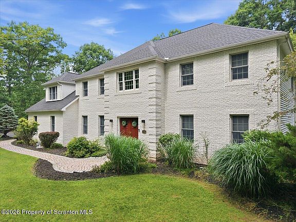 4th image of 498 Twinbrook Rd