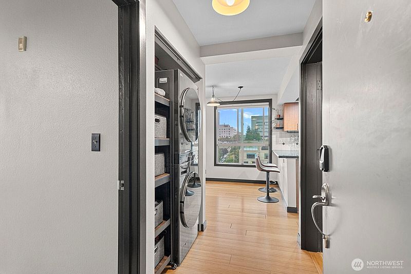 3rd image of 905 Cherry Street #601